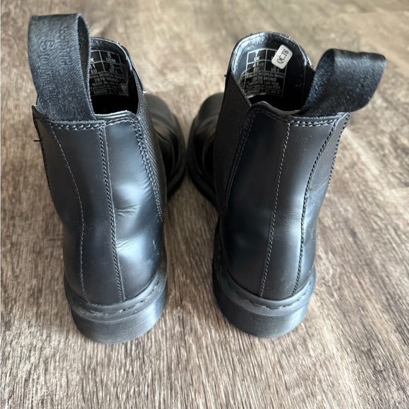 Dr Martens Chelsea Boot, Women’s size 9. Worn once! - Picture 3 of 5